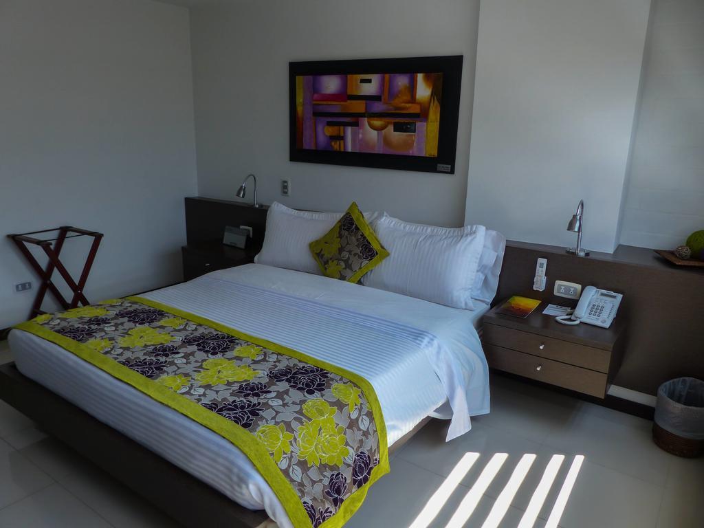 Hotel Golden Palermo Μεντεγίν Εξωτερικό φωτογραφία