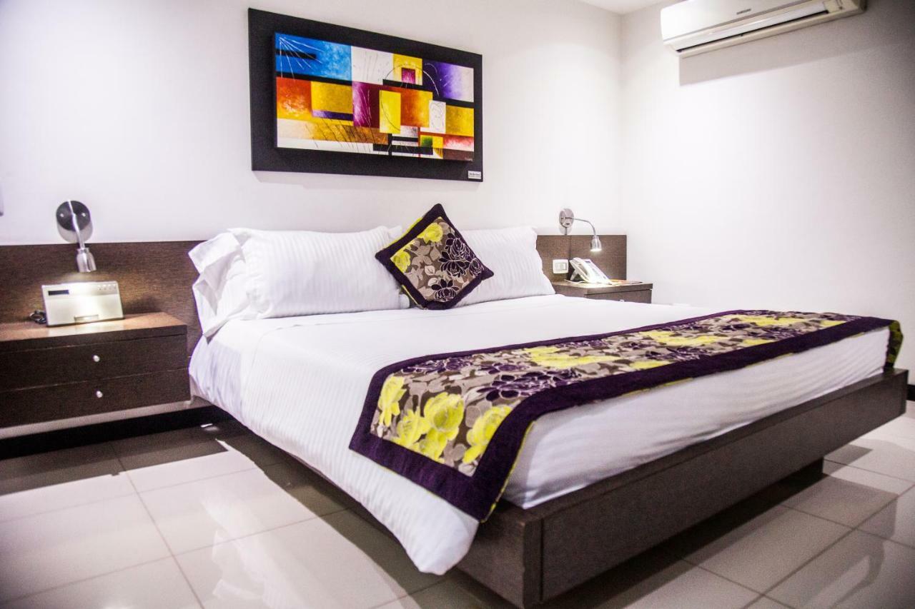 Hotel Golden Palermo Μεντεγίν Εξωτερικό φωτογραφία
